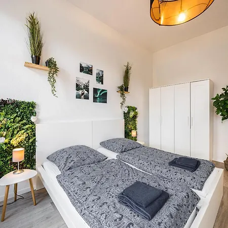 Ganzes Apartment, Ruhig, Gemütlich, Vollausstattung, Kostenloses Parken