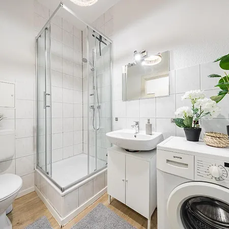 Ganzes Apartment, Ruhig, Gemütlich, Vollausstattung, Kostenloses Parken Apartment *